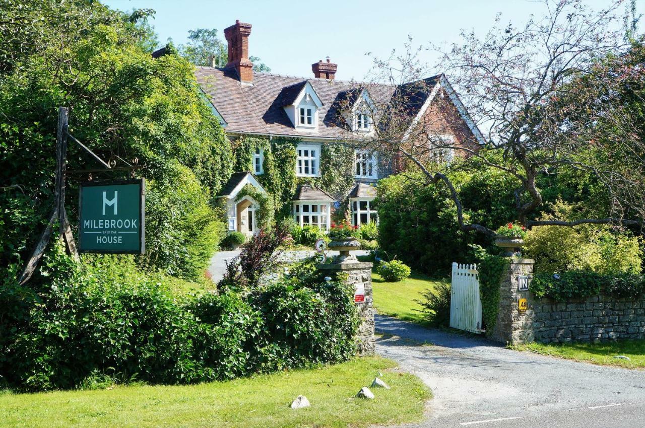 Milebrook House Bed & Breakfast Knighton  Exterior photo